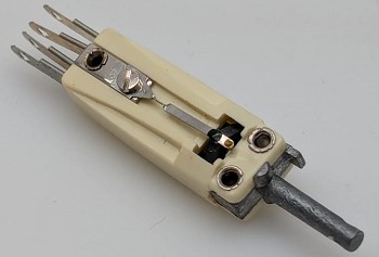 ARISTA 1426 Type Ceramic Pickup Cartridge for Columbia, Echo, Sharp etc.